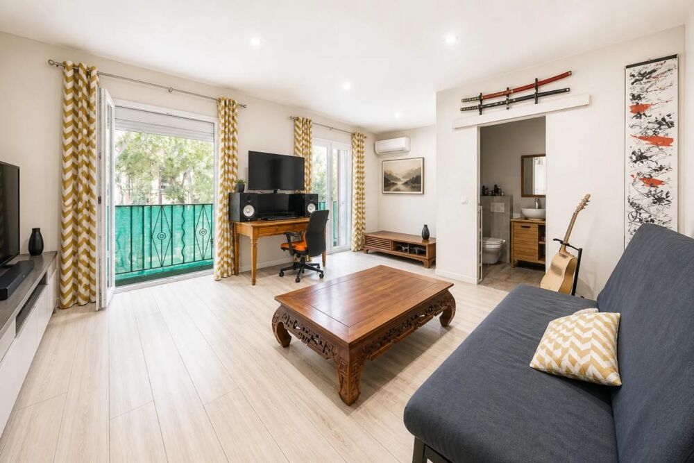 83600 - FREJUS - CENTRE-VILLE - 1 PIÈCE - 1 CHAMBRE - 26.0 M² - IDEAL INVESTISSEUR