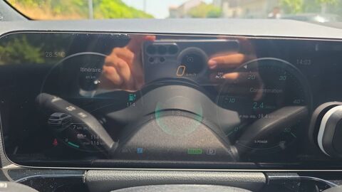 Classe E EQA 70 kWh 250+ &Eacute;dition - Premi&egrave;re main Garantie constructeu 2023 occasion 17000 La Rochelle