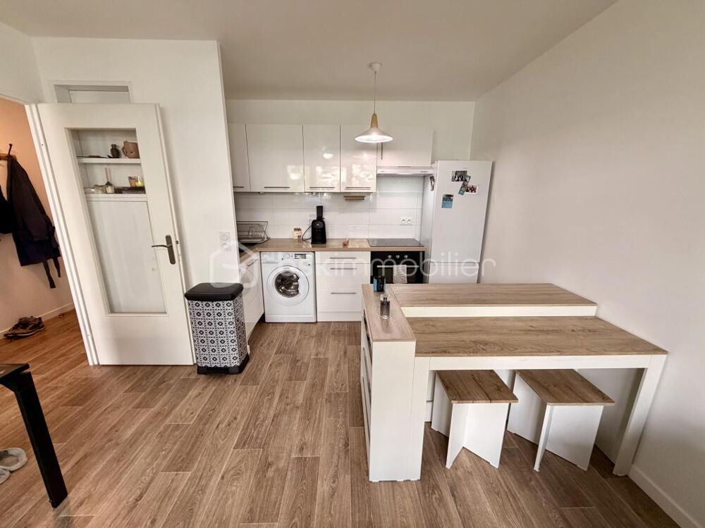 Vente Appartement F2 37M2 AVEC BALCON + PARKING Villepinte