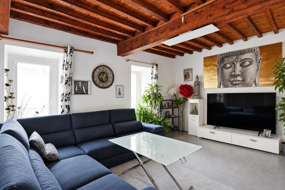 Vente Maison Maison 7 chambres louée en cœur de Clarensac Clarensac