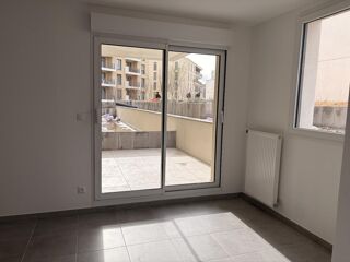  Appartement à louer 4 pièces 87 m²