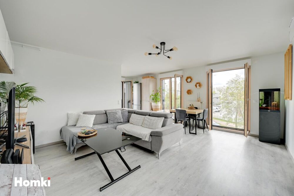Vente Appartement Nanterre Ville –T3 avec terrasse au dernier étage Nanterre