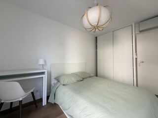  Appartement à louer 4 pièces 80 m²
