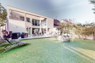  Maison � vendre 7 pi�ces 310 m�