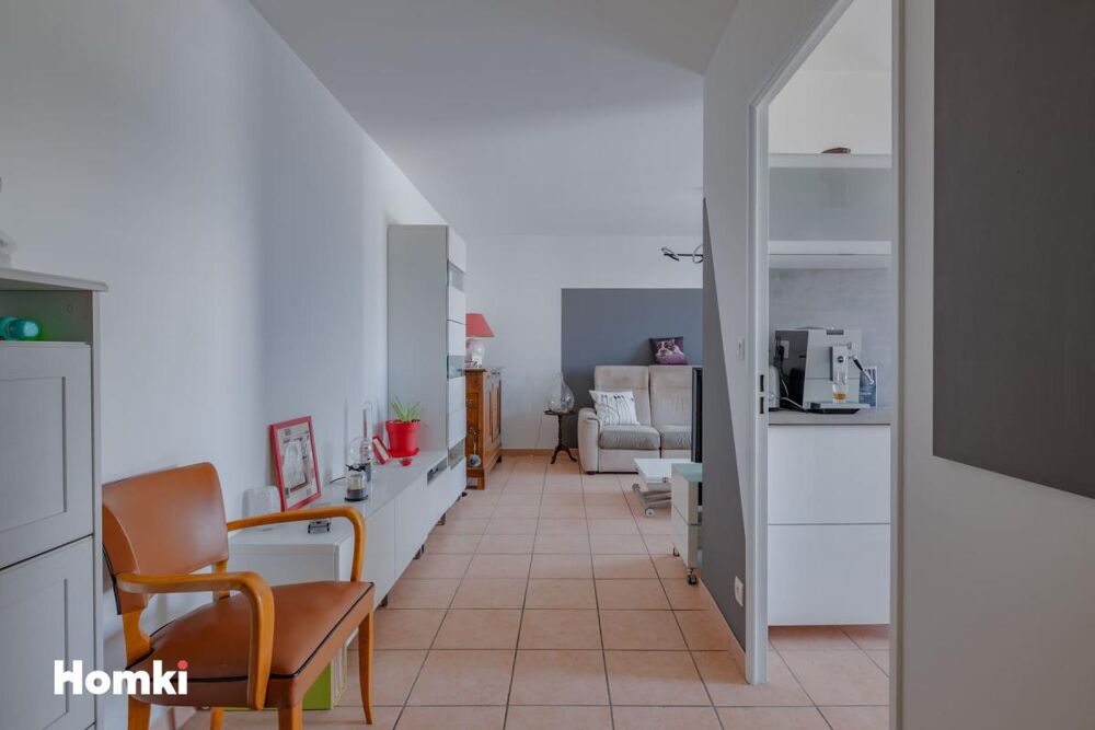 Vente Appartement VÉNISSIEUX – T3 lumineux avec terrasse, cave et garage en supplément Venissieux