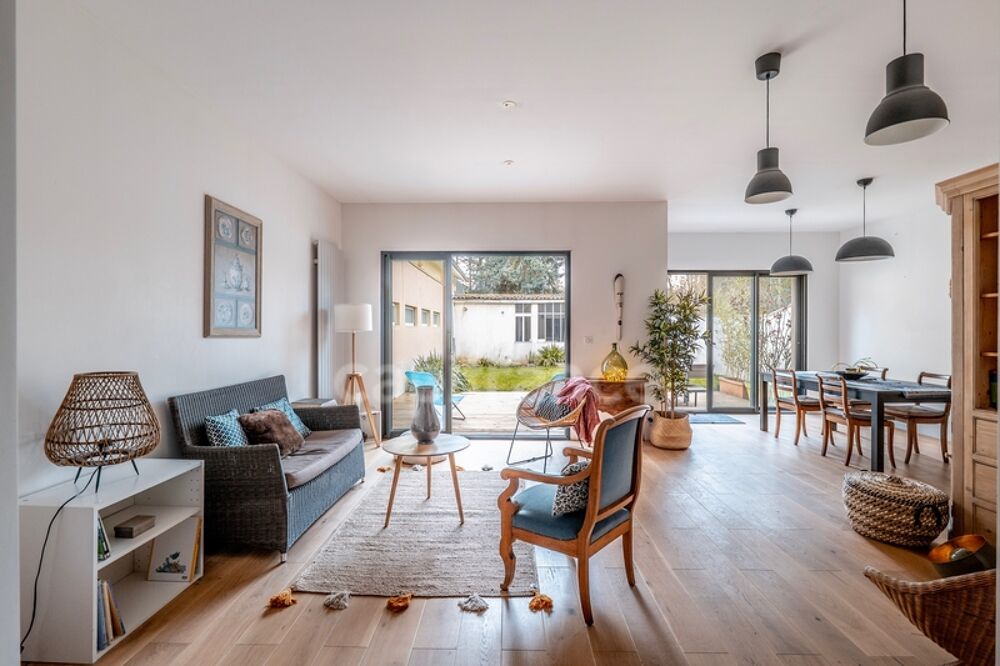 Maison 9 pièces 210 m² · à Versailles · 210 m² · 1 195 000 €