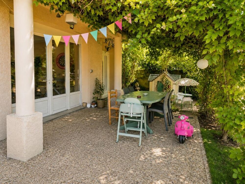 Vente Maison Maison à vendre 8 pièces LES MARTRES DE VEYRE (63) Les martres de veyre