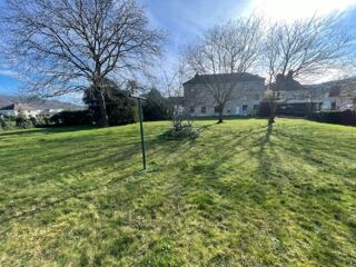  Immeuble à vendre 15 + pièces 460 m²