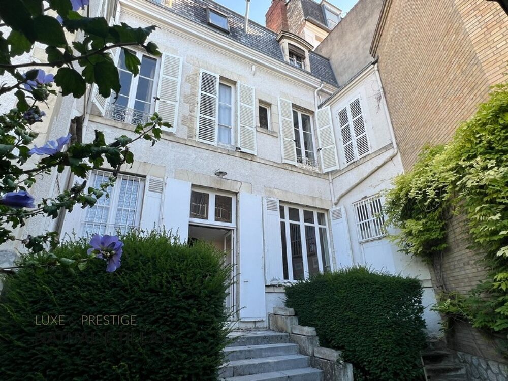 Orleans, centre, a vendre, hôtel particulier 400 m², jardin