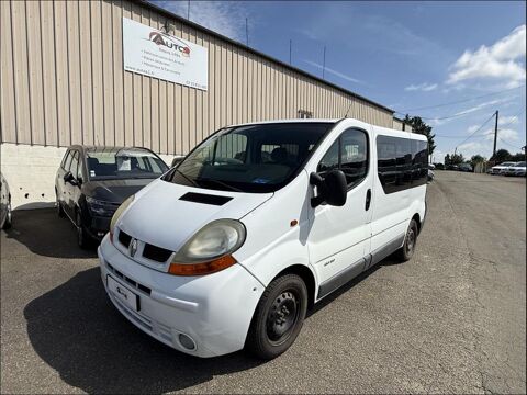 Renault trafic II 1.9 DCI 82 CV COMBI 8 PLACES
