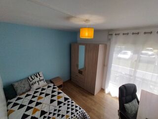  Appartement à louer 5 pièces 84 m²