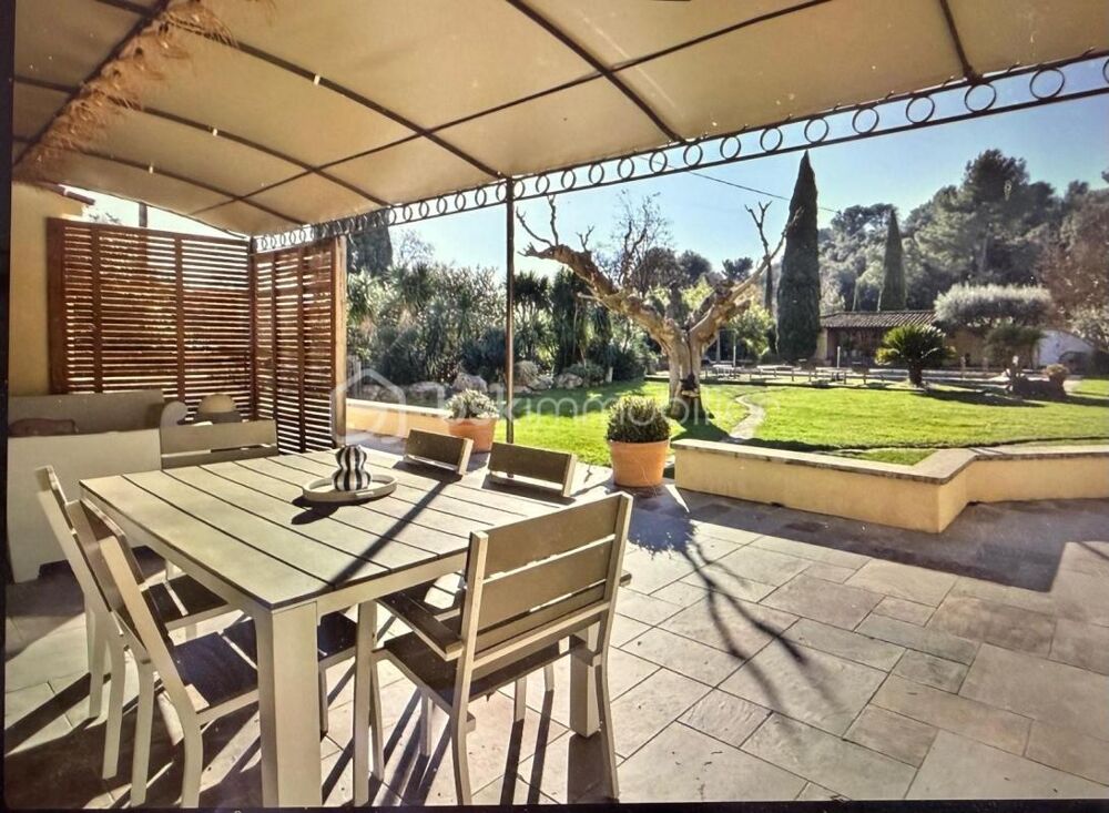 Location Villa Magnifique Maison meublée de plain-pied avec piscine, jacuzzi et jardin arboré 'Domaine de Petite' - Grans Grans