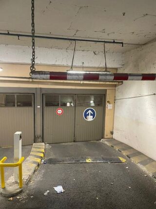  Parking / Garage � vendre 12 m�