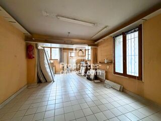  Immeuble à vendre 6 pièces 167 m²