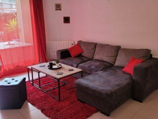  Appartement à louer 2 pièces 61 m²