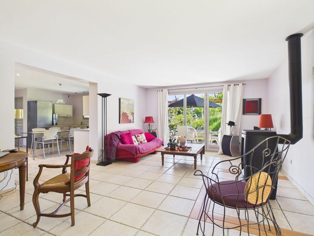 SAINT GEOIRE EN VALDAINE Villa 5 pièce(s) 151 m2