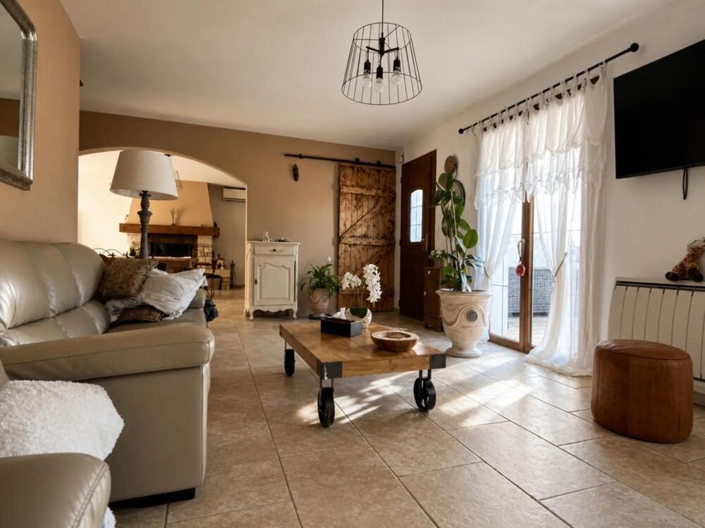 Maison de 6 pièces de 210 m² à Le Bouchage