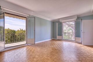 Appartement à louer 6 pièces 188 m²
