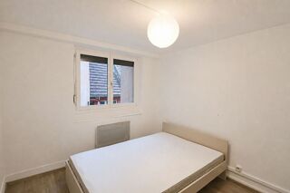  Appartement à louer 2 pièces 44 m²