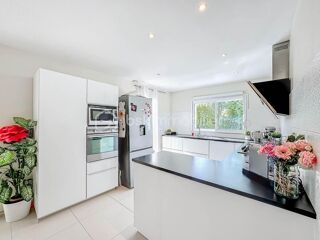  Villa  vendre 7 pices 141 m