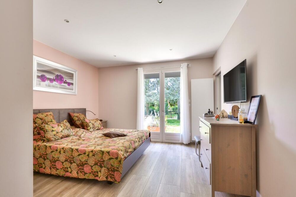  vendre  Proprit/chteau cully (69130)