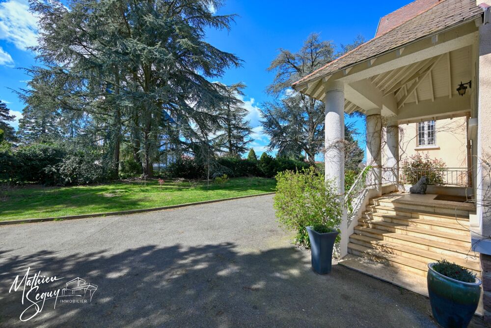 Vente Propriété/Château Propriete à vendre 13 pièces proche de SAINT SYMPHORIEN SUR COISE (69) de 525m² sur un parc classé de 5800 m² Chazelles sur lyon