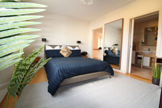  Maison à louer 8 pièces 261 m²