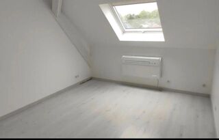  Appartement à louer 3 pièces 76 m²