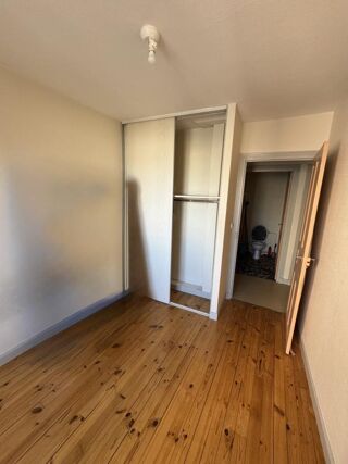  Appartement à louer 2 pièces 37 m² Rodez