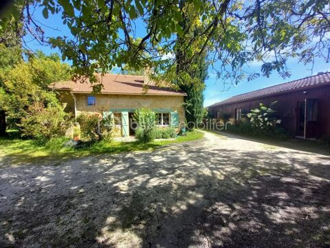   Ensemble Immobilier comprenant 2 maisons avec Piscine + Annexes sis sur 1 Terrain de 2.5 Hectares Maison - 10 pi�ce(s) - 265 m�
