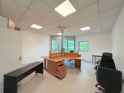 Local commercial/bureau 30 m&sup2;, &eacute;tat neuf, belles prestations 350 67870 Bischoffsheim