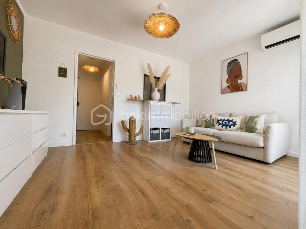 LA GRANDE-MOTTE  PONANT  STUDIO PLEIN SUD  LOGGIA  CLIM  PARKING