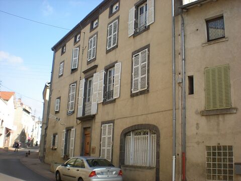   F3 - MARTRES DE VEYRE Appartement - 3 pi�ce(s) - 68 m�