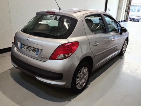 207 1.4 75 5P 2014 occasion 06640 Saint-Jeannet