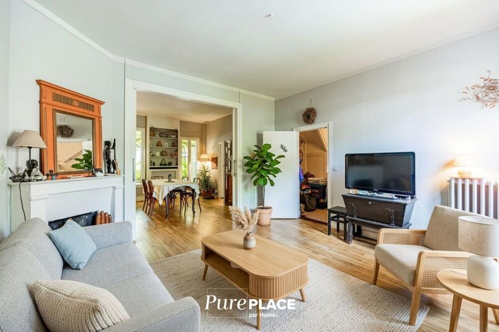 Vente Maison Magnifique maison familiale + dépendances, à Romainville Romainville