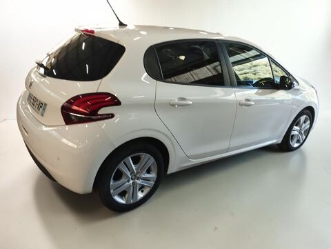 208 1.2 VTI 82 SIGNATURE 5P 2019 occasion 06640 Saint-Jeannet