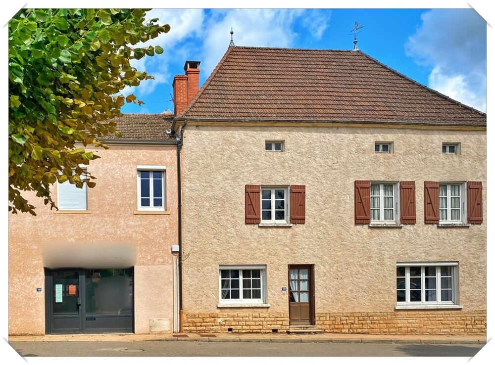 ENSEMBLE IMMOBILIER COMPRENANT 2 MAISONS DE VILLAGE SUR TERRAIN DE 2285 m²