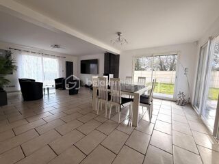  Maison � vendre 7 pi�ces 210 m�