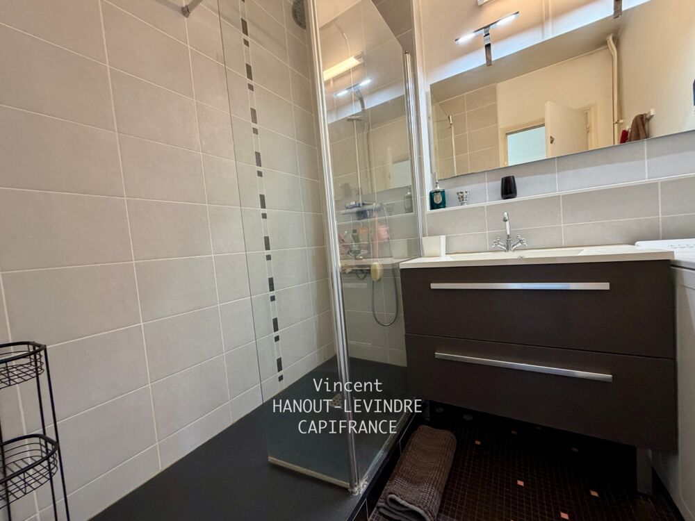 Vente Appartement APPARTEMENT 4 PIÈCES – 3 CHAMBRES – BALCON, CAVE ET GARAGE – AVRILLÉ VAL D'OR Avrille