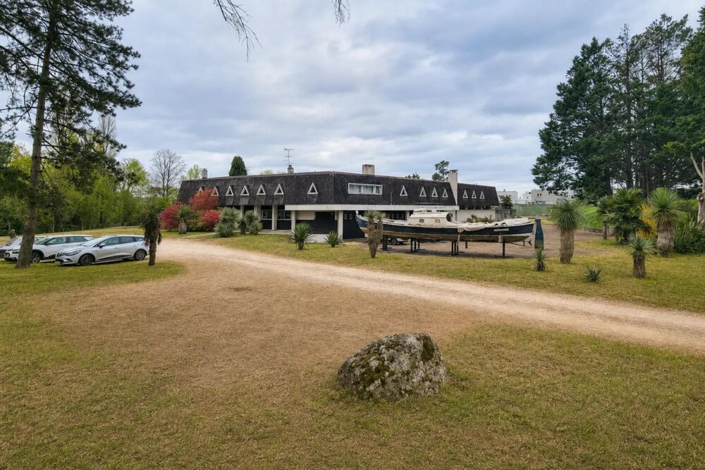 à vendre  Propriété/château Roquefort (47310)