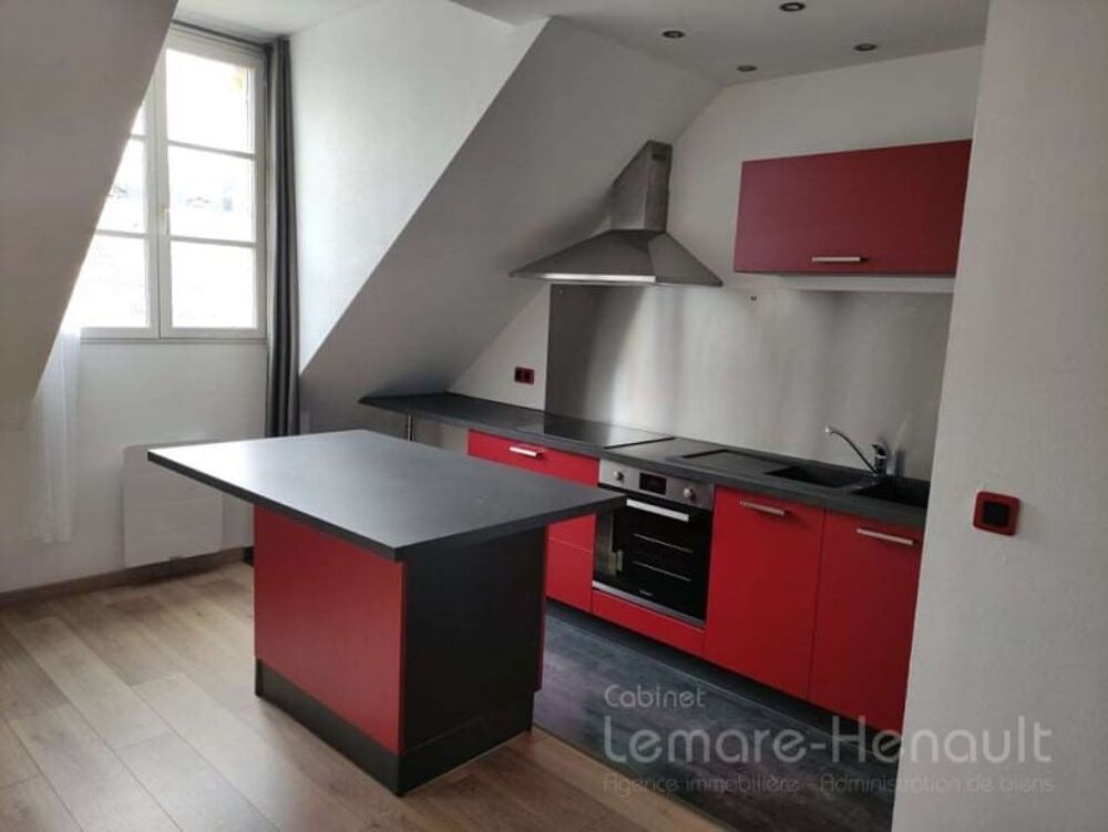 Bel appartement F3, coeur de ville avec parking
