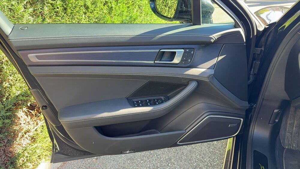 Panamera II 2.9 560 E-Hybrid PDK 4s - Entretien constructeur Toit ouv 2022 occasion 26000 Valence