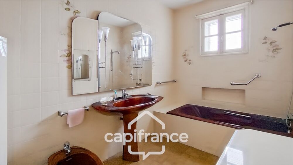 Vente Maison Dpt Lot et Garonne (47), à vendre VILLENEUVE SUR LOT maison P6 de 189 m² - Terrain de 1 546,00 m² Villeneuve sur lot