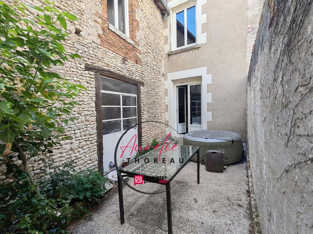 Maison de ville, 3 chambres, cours, garage