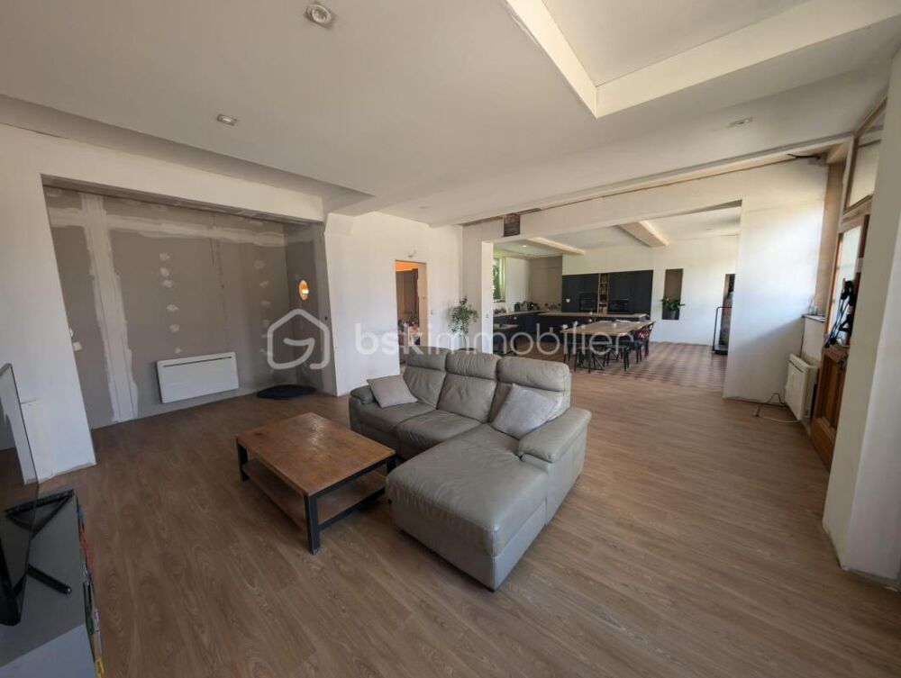 Vente Maison Maison 7 pièces, 5 chambres, multiples grange, hangar et garage Soissons