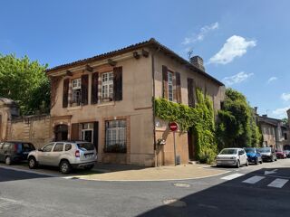  Maison  vendre 8 pices 320 m