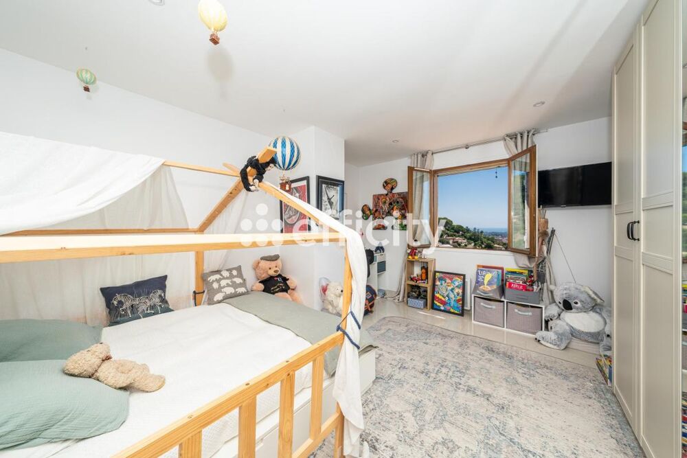 à vendre  Villa Vallauris (06220)