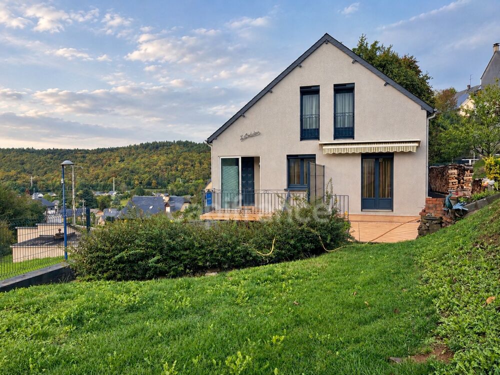 Vente Maison Maison familiale de 120 m² avec sous-sol complet, terrasse et jardin arboré Ade