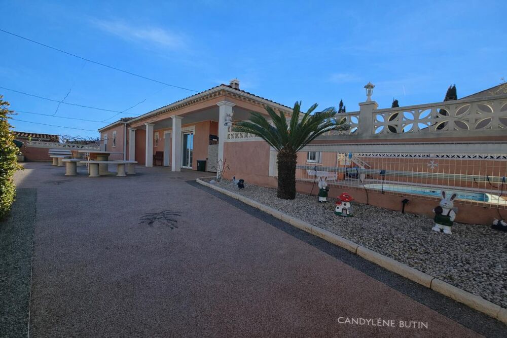 Superbe villa de plain-pied de 200 m² avec piscine, espace bien-être et belles prestations