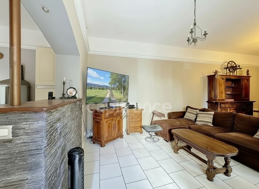 Appartement 87 m² avec terrasse et cave  Beaucaire, secteur Les Fontêtes